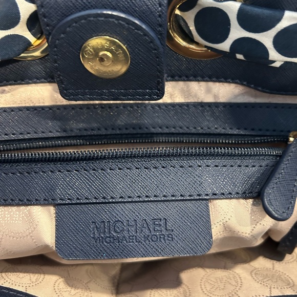 Michael Kors navy leather tote with polka dot scarf - Picture 4 of 9